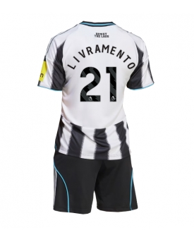 Newcastle United Tino Livramento #21 Maglia Gara Casa Repliche 2025-26 Bambino Maniche Corte